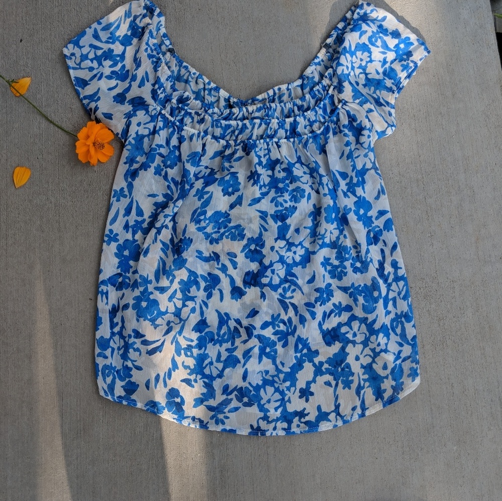 short sleeves Shirt white with AllOver Blue Floral